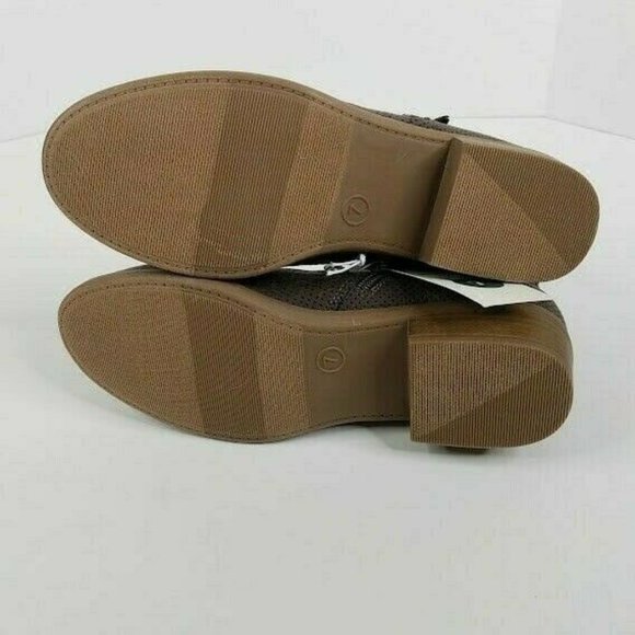 New Universal Thread Dylan Ankle Boots Size 7 - Picture 6 of 6